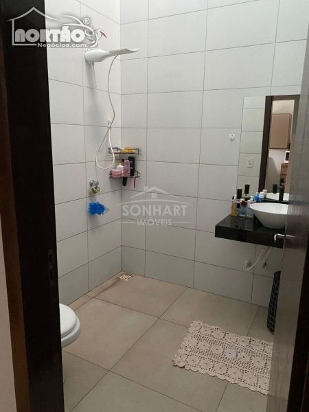 Casa à venda com 3 quartos, 60m² - Foto 4