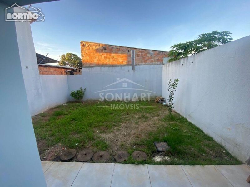 Casa à venda com 3 quartos, 60m² - Foto 7