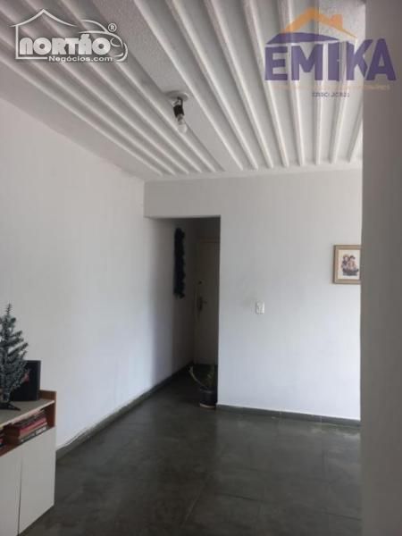 Casa à venda com 3 quartos, 66m² - Foto 9