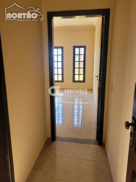 Casa à venda com 4 quartos, 150m² - Foto 10