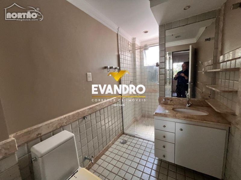 Casa à venda com 3 quartos, 90m² - Foto 8