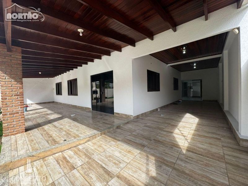 Casa à venda com 4 quartos - Foto 4