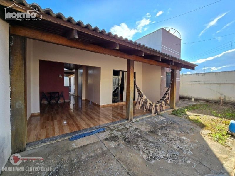 CASA PARA LOCAÇÃO NO JARDIM JACARANDÁS EM SINOP/MT