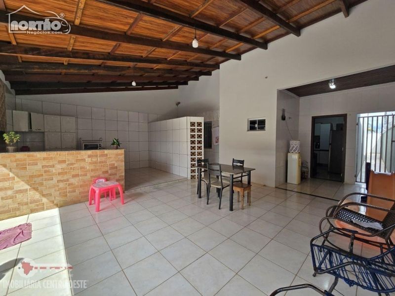 Casa à venda com 3 quartos, 164m² - Foto 5