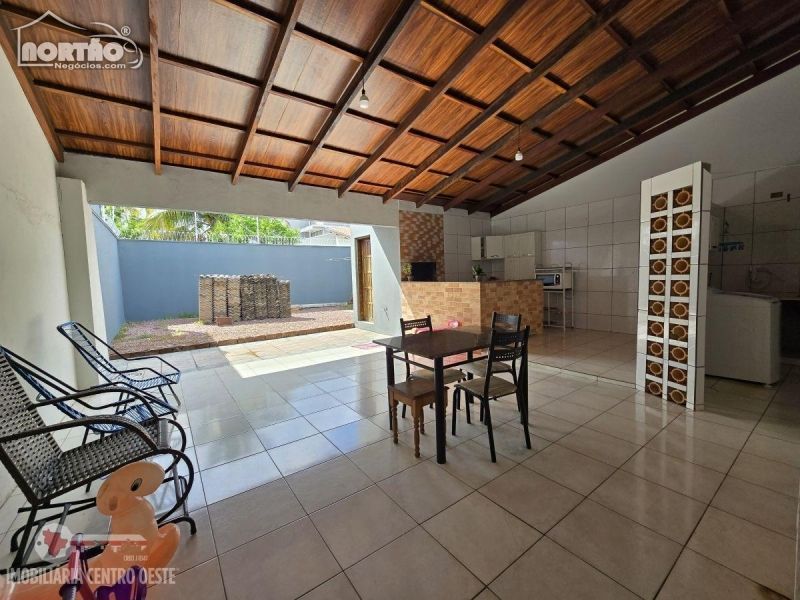 Casa à venda com 3 quartos, 164m² - Foto 7