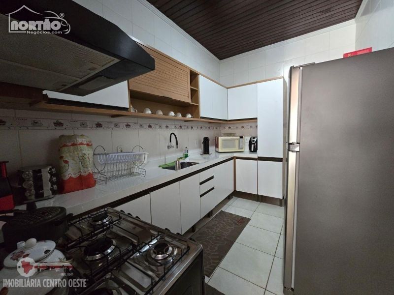 Casa à venda com 3 quartos, 164m² - Foto 10