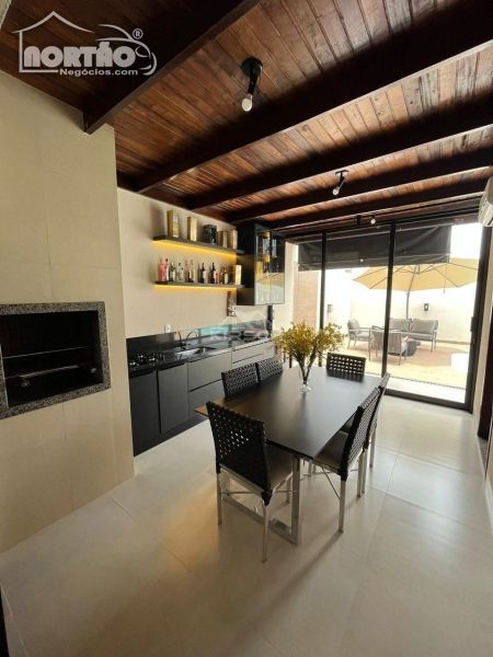 Casa à venda com 4 quartos, 174m² - Foto 5