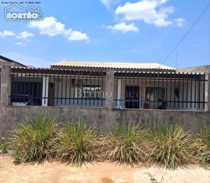 Casa à venda com 2 quartos, 240m² - Foto 2