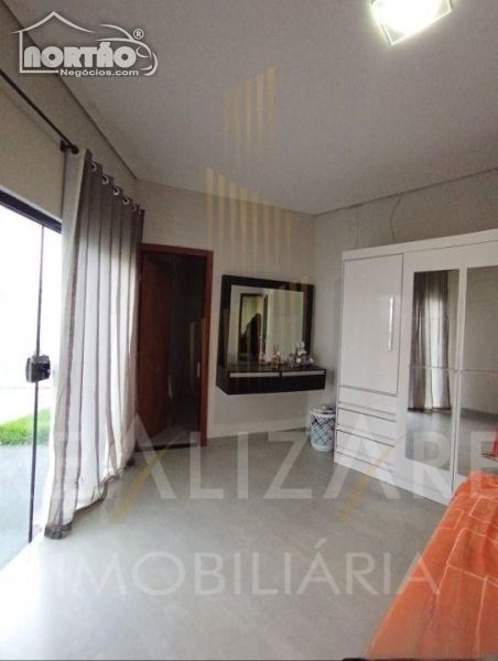 Casa à venda com 2 quartos, 170m² - Foto 9