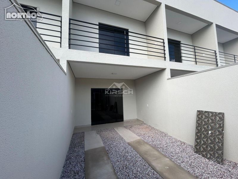 Casa à venda com 2 quartos, 59m² - Foto 2