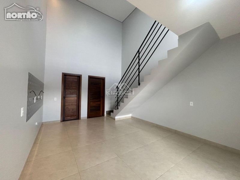 Casa à venda com 2 quartos, 59m² - Foto 4