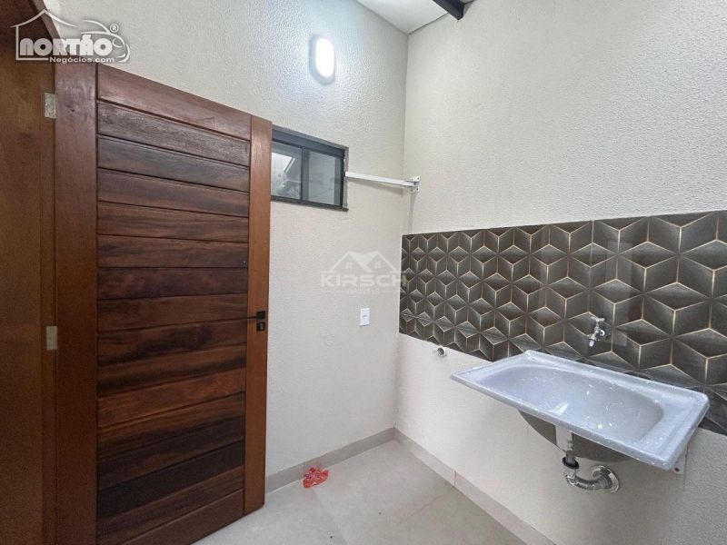 Casa à venda com 2 quartos, 59m² - Foto 10