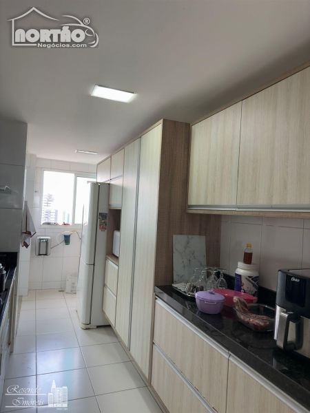 Casa à venda com 5 quartos, 140m² - Foto 3