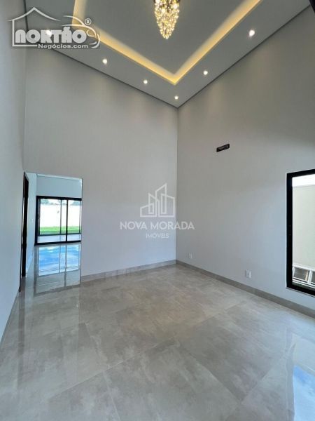 Casa à venda com 4 quartos, 147m² - Foto 5