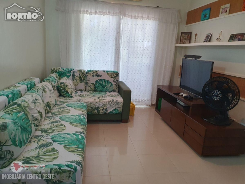 Casa à venda com 3 quartos, 85m² - Foto 2