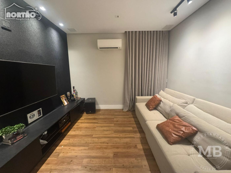 Casa à venda com 3 quartos, 131m² - Foto 8