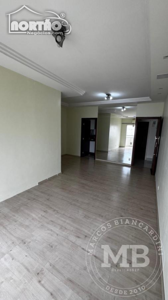 Casa à venda com 3 quartos, 120m² - Foto 8