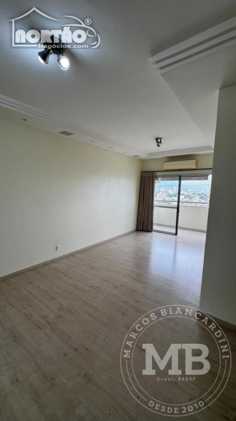 Casa à venda com 3 quartos, 120m² - Foto 9