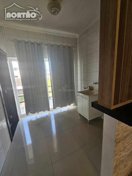 Casa à venda com 4 quartos, 240m² - Foto 6