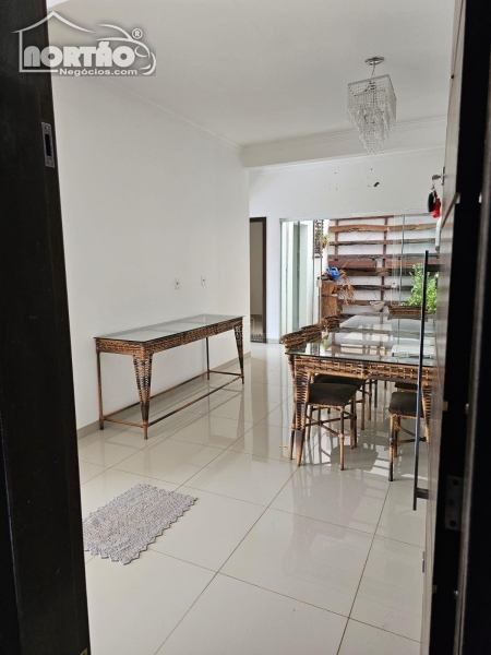 Casa à venda com 4 quartos, 240m² - Foto 7