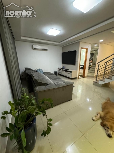 Casa à venda com 3 quartos, 180m² - Foto 6