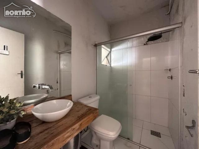 Casa à venda com 4 quartos, 314m² - Foto 10