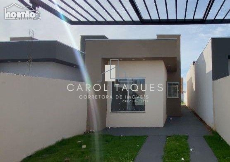 Casa à venda com 3 quartos, 51m² - Foto 1