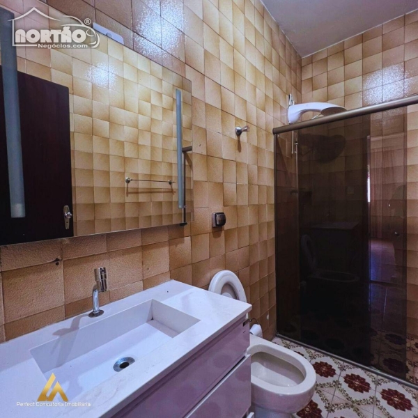 Casa à venda com 5 quartos, 300m² - Foto 10