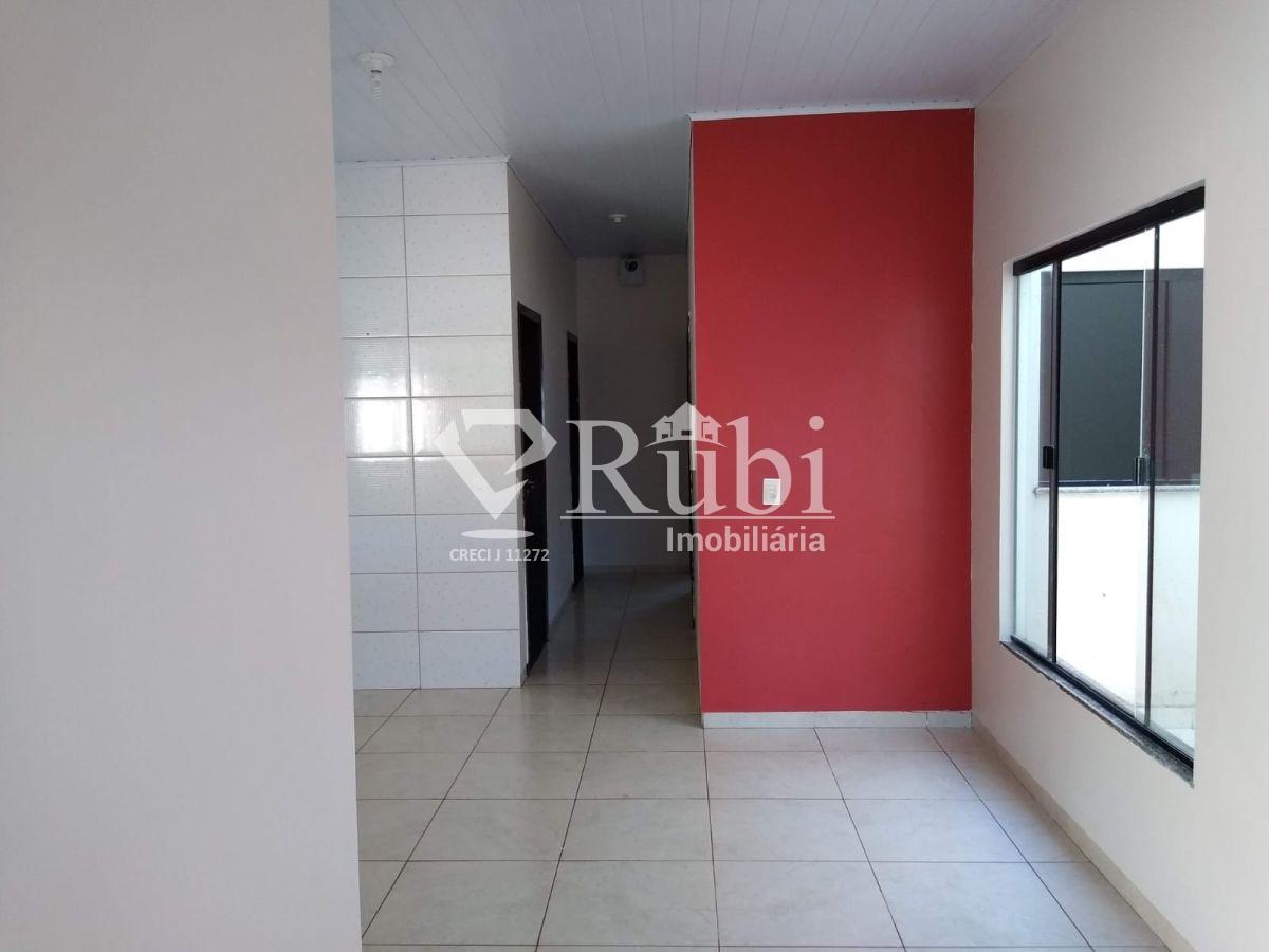 Casa à venda com 4 quartos, 170m² - Foto 2