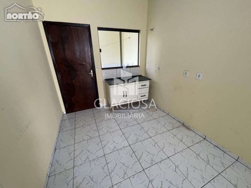 Casa à venda com 3 quartos, 60m² - Foto 5