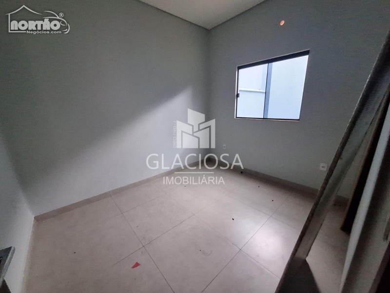 Casa à venda com 3 quartos, 62m² - Foto 7