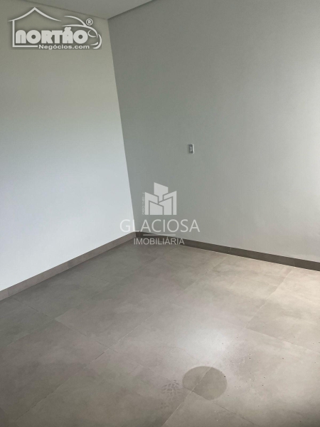 Casa à venda com 2 quartos, 105m² - Foto 8