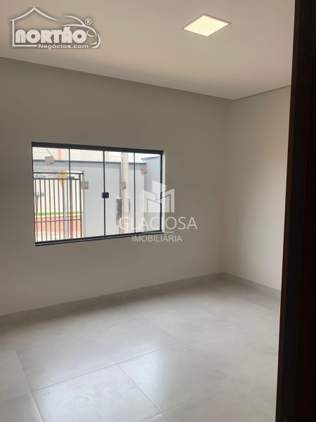 Casa à venda com 3 quartos, 92m² - Foto 7