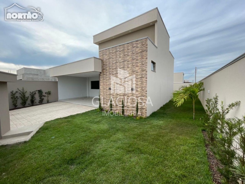 Casa à venda com 3 quartos, 128m² - Foto 4