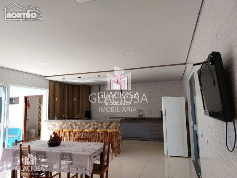 Casa à venda com 2 quartos - Foto 4