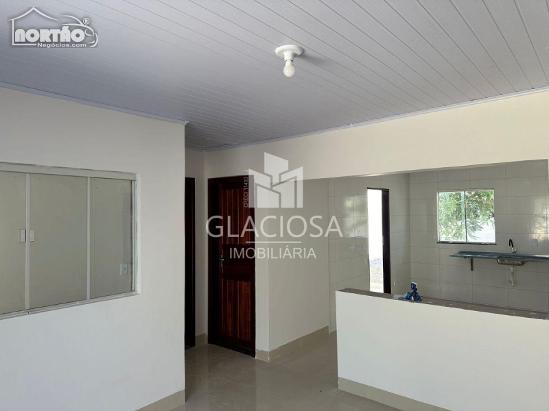 Casa à venda com 2 quartos, 118m² - Foto 3