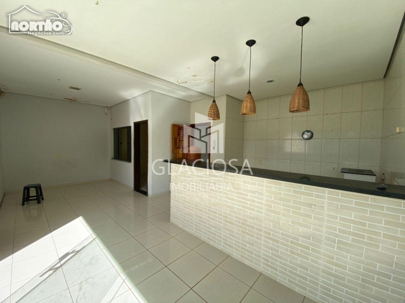 Casa à venda com 4 quartos, 106m² - Foto 4