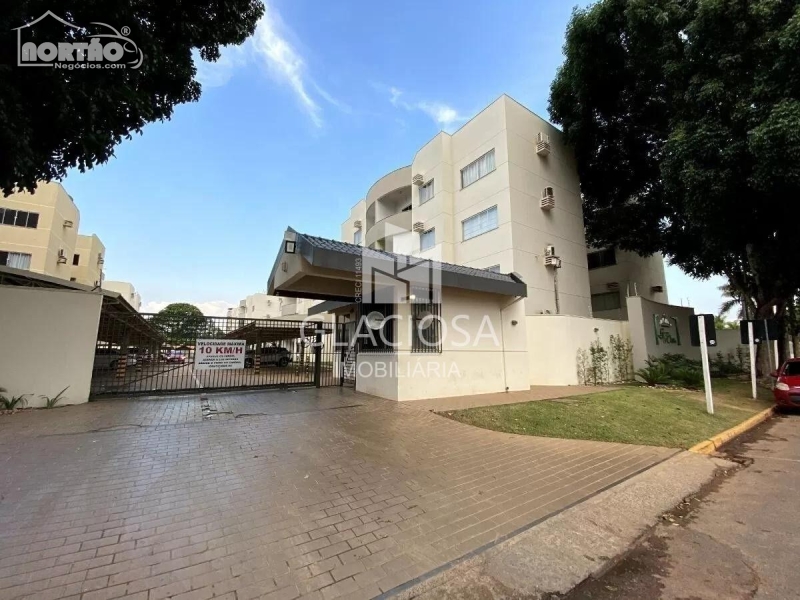 Casa à venda com 4 quartos, 102m² - Foto 3