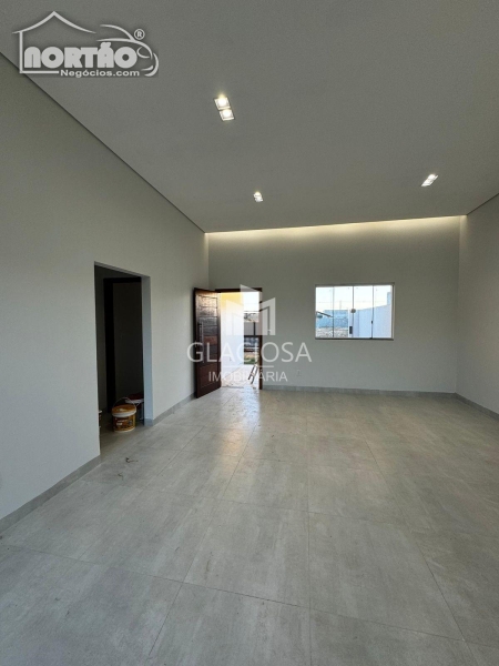 Casa à venda com 2 quartos, 83m² - Foto 9