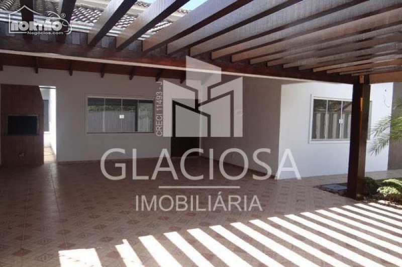 Casa à venda com 3 quartos, 151m² - Foto 3