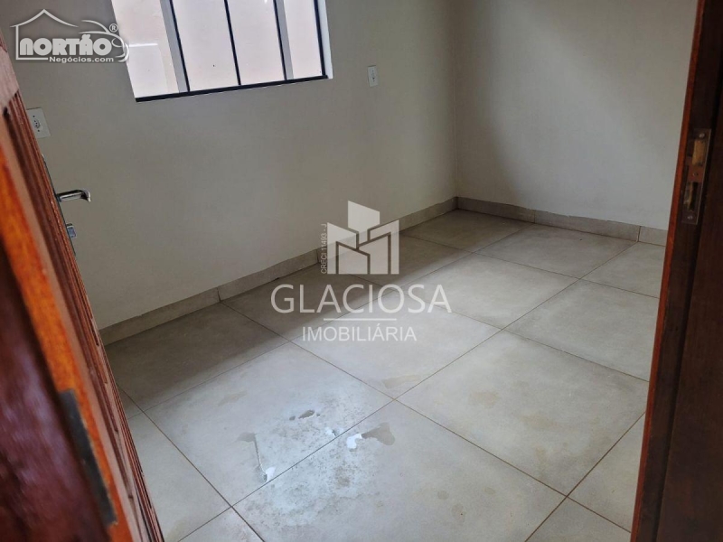 Casa à venda com 3 quartos - Foto 4