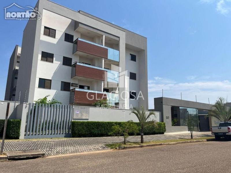 Casa à venda com 4 quartos, 82m² - Foto 1