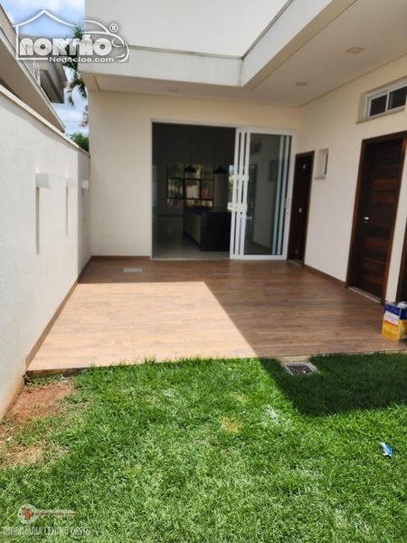 Casa à venda com 1 quarto, 190m² - Foto 10