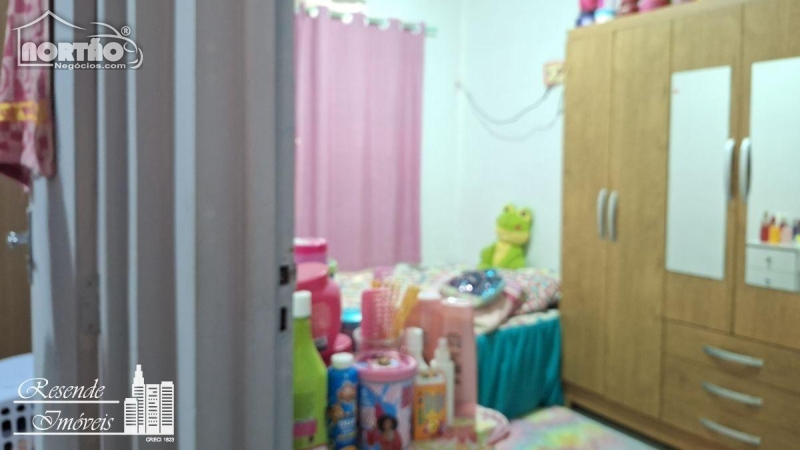 Casa à venda com 3 quartos, 42m² - Foto 7