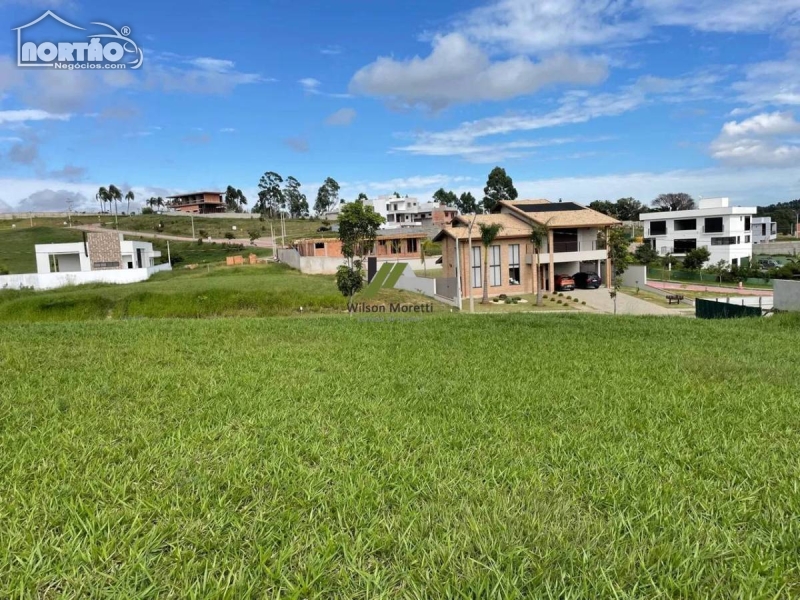 Terreno à venda, 868m² - Foto 1