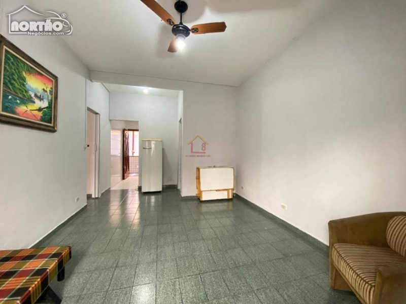 Apartamento para locação no CANTO DO FORTE em Praia Grande/SP