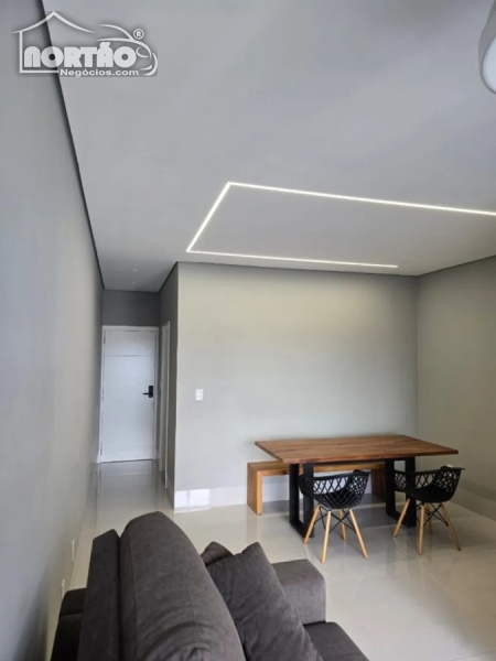 Casa à venda com 2 quartos, 72m² - Foto 6