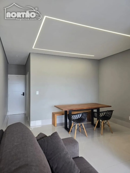 Casa à venda com 2 quartos, 72m² - Foto 8