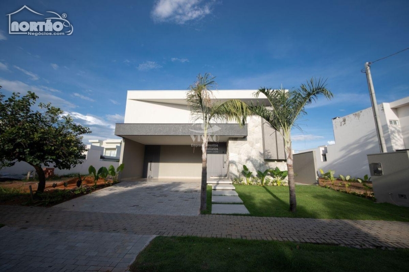 CASA a venda no CONDOMÍNIO RESIDENCIAL PORTAL DA MATA em Sinop/MT