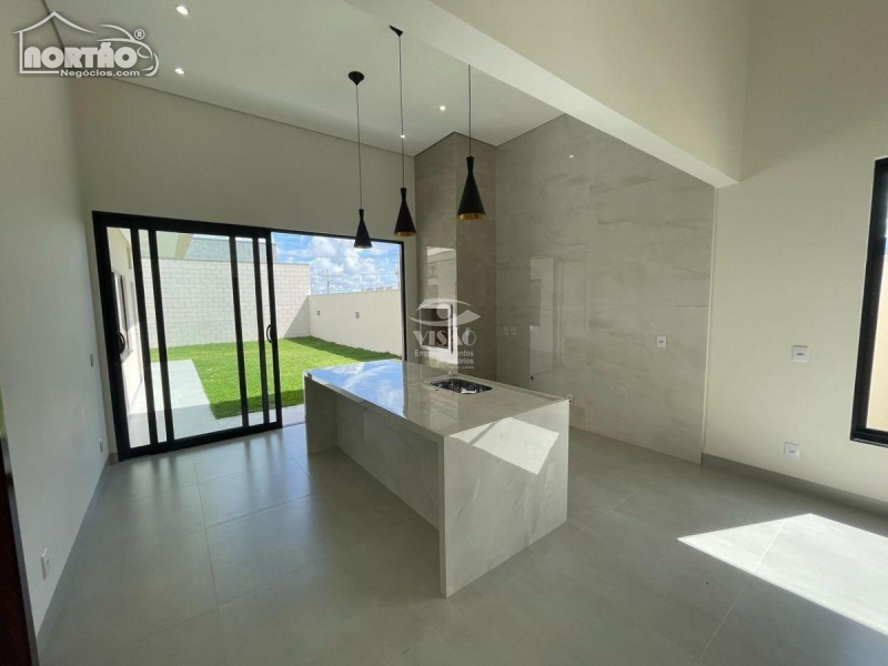 Casa à venda com 3 quartos, 157m² - Foto 6